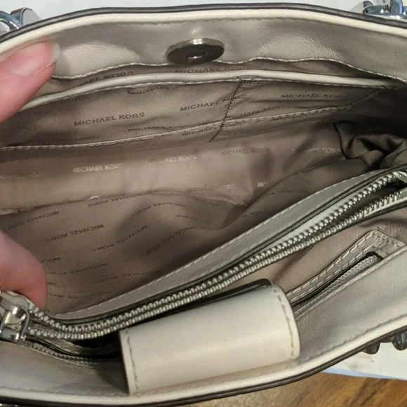 Michael Kors Cynthia Ruffled Leather Small Satchel White - Picture 7 of 16